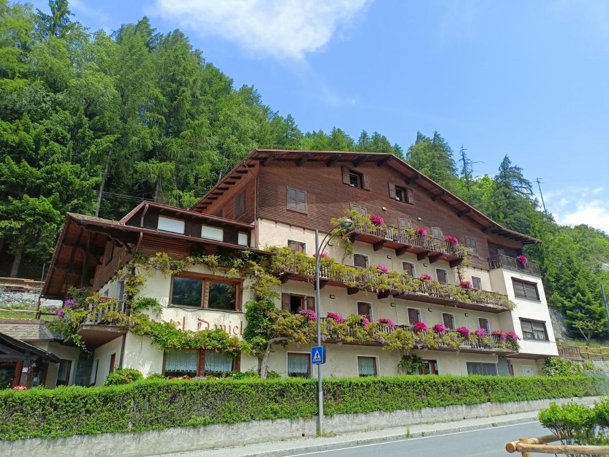 Hotel Daniela Bormio Exterior photo