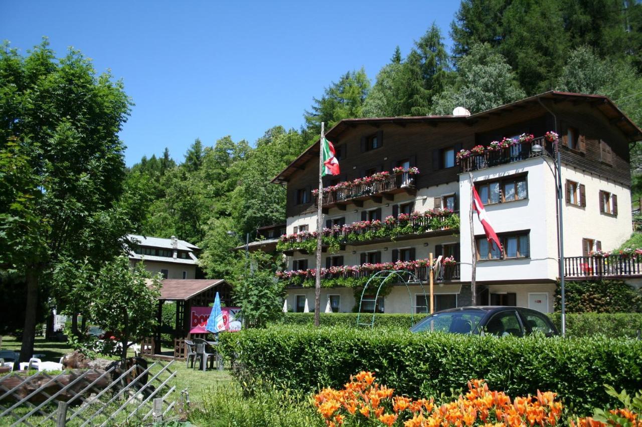 Hotel Daniela Bormio Exterior photo
